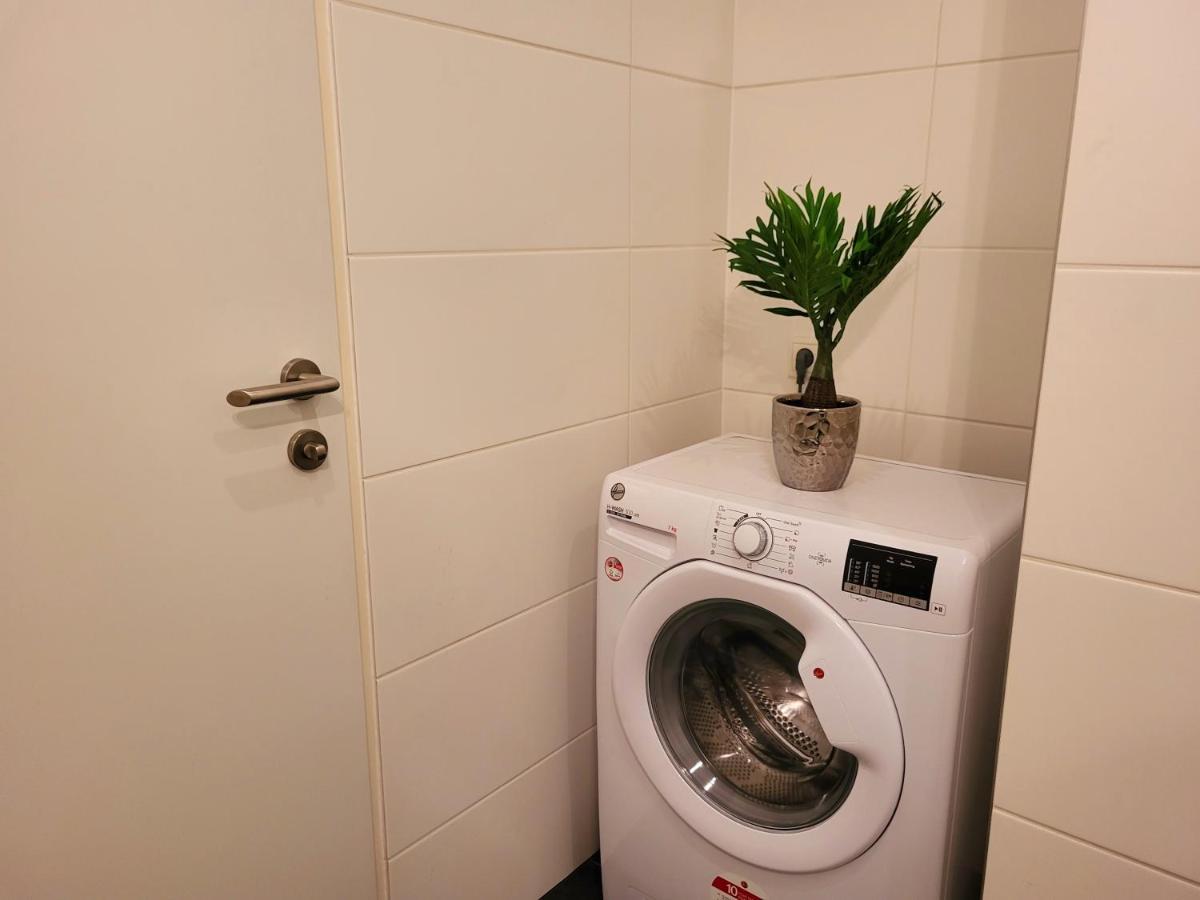 Apartment Schweglerstrasse - Near Stadthalle Vienna Luaran gambar