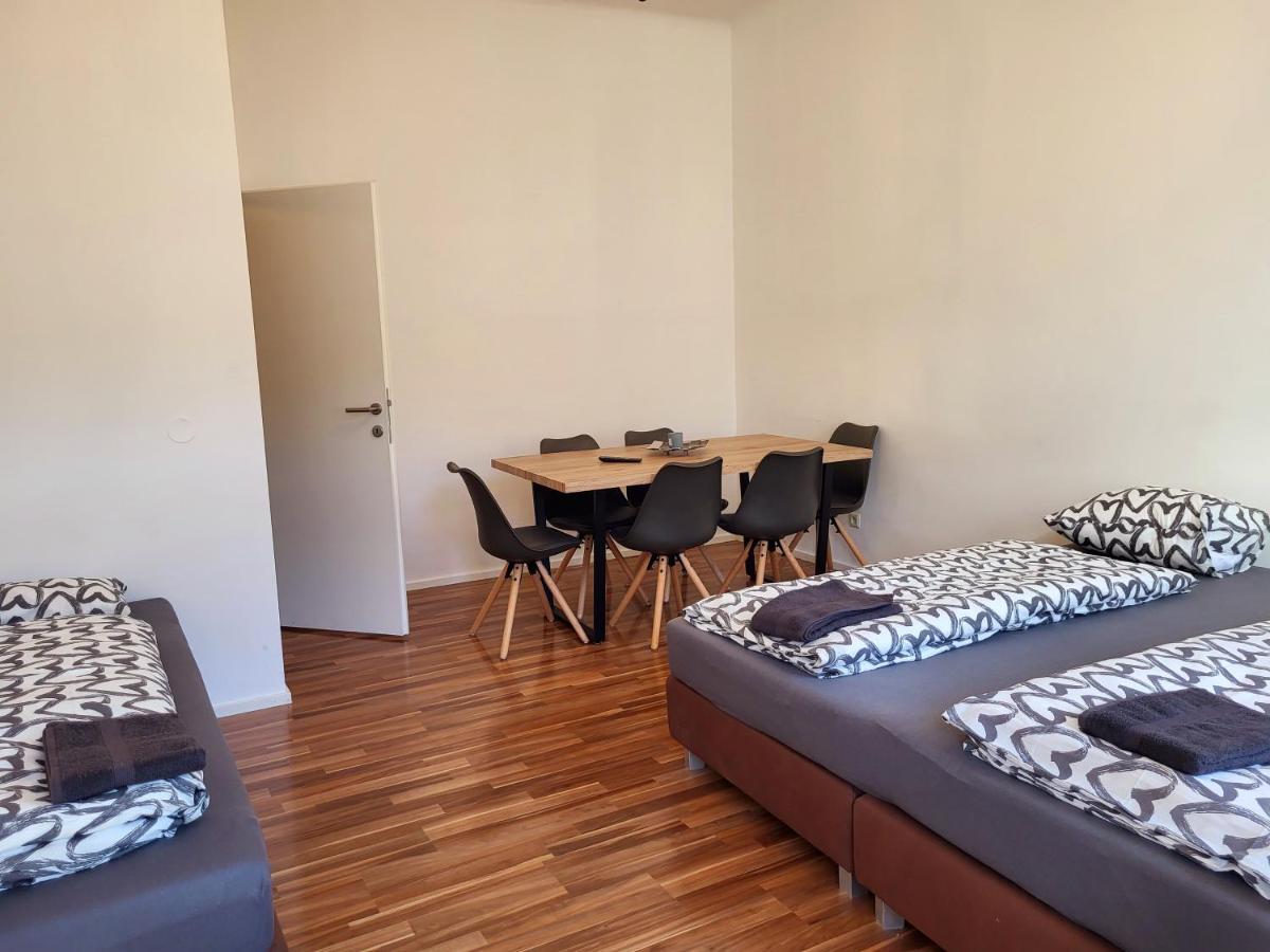 Apartment Schweglerstrasse - Near Stadthalle Vienna Luaran gambar